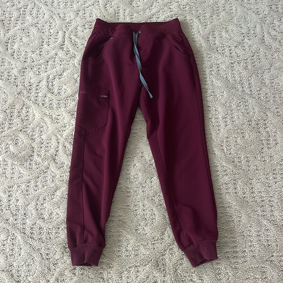 Figs Technical Collection Zamora Burgundy Scrub Pants Size XS PO#1777 - Picture 1 of 5